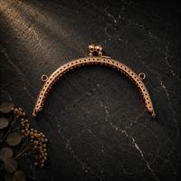 Desenli Oval Çanta Klipsi - Burs / 16 cm - Gold (Dikmeli)