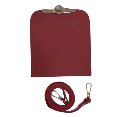 Kırmızı Metal Detaylı Kapaklı Askılı Telefon Çanta Kiti