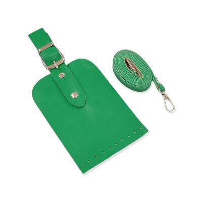 Yeşil Kapaklı Askılı Telefon Çanta Kiti